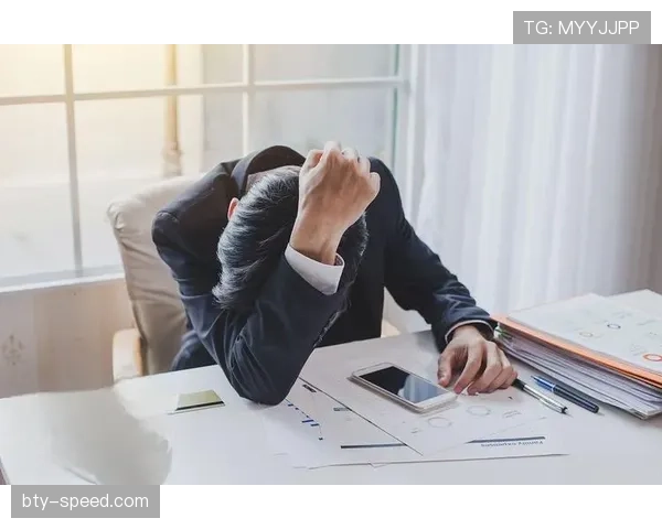 瓦伦西亚保级风险持续显现，近期表现波动加剧生存压力